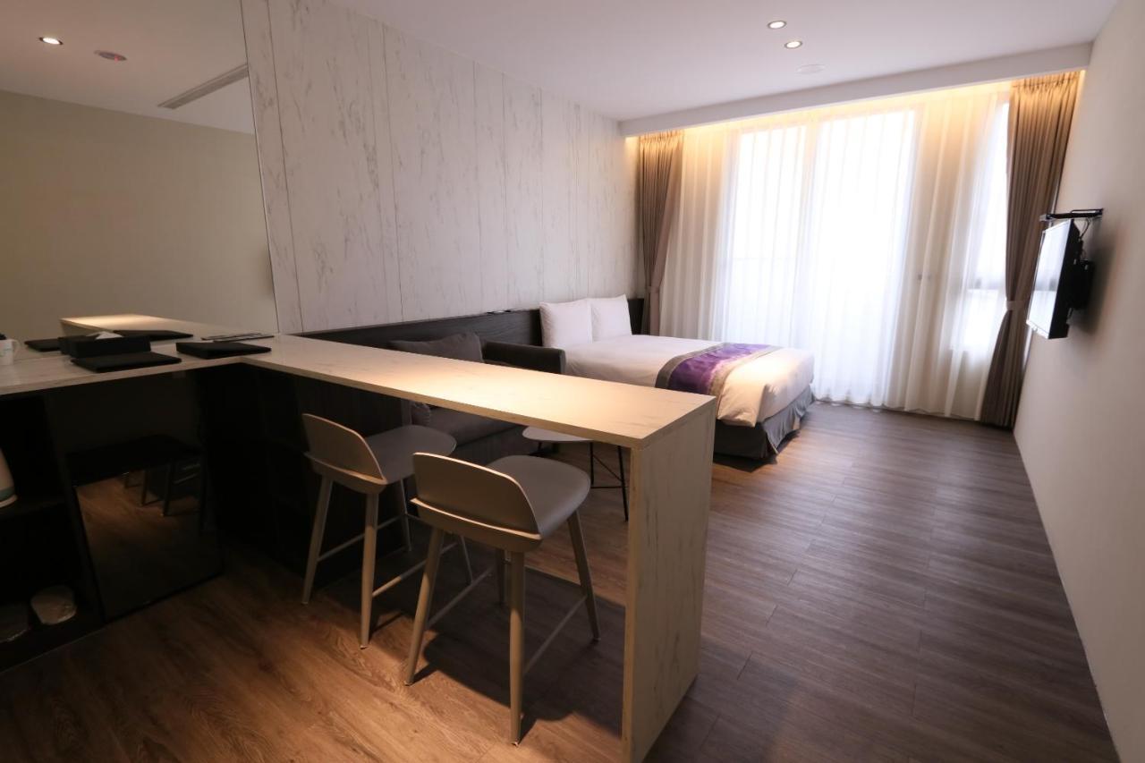 Hotel Hesper Hsr Тайчжун Экстерьер фото
