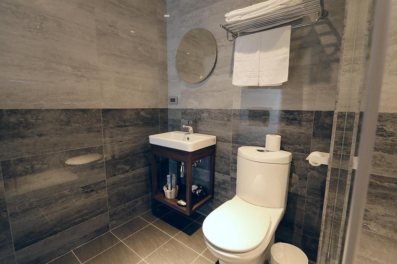 Hotel Hesper Hsr Тайчжун Экстерьер фото