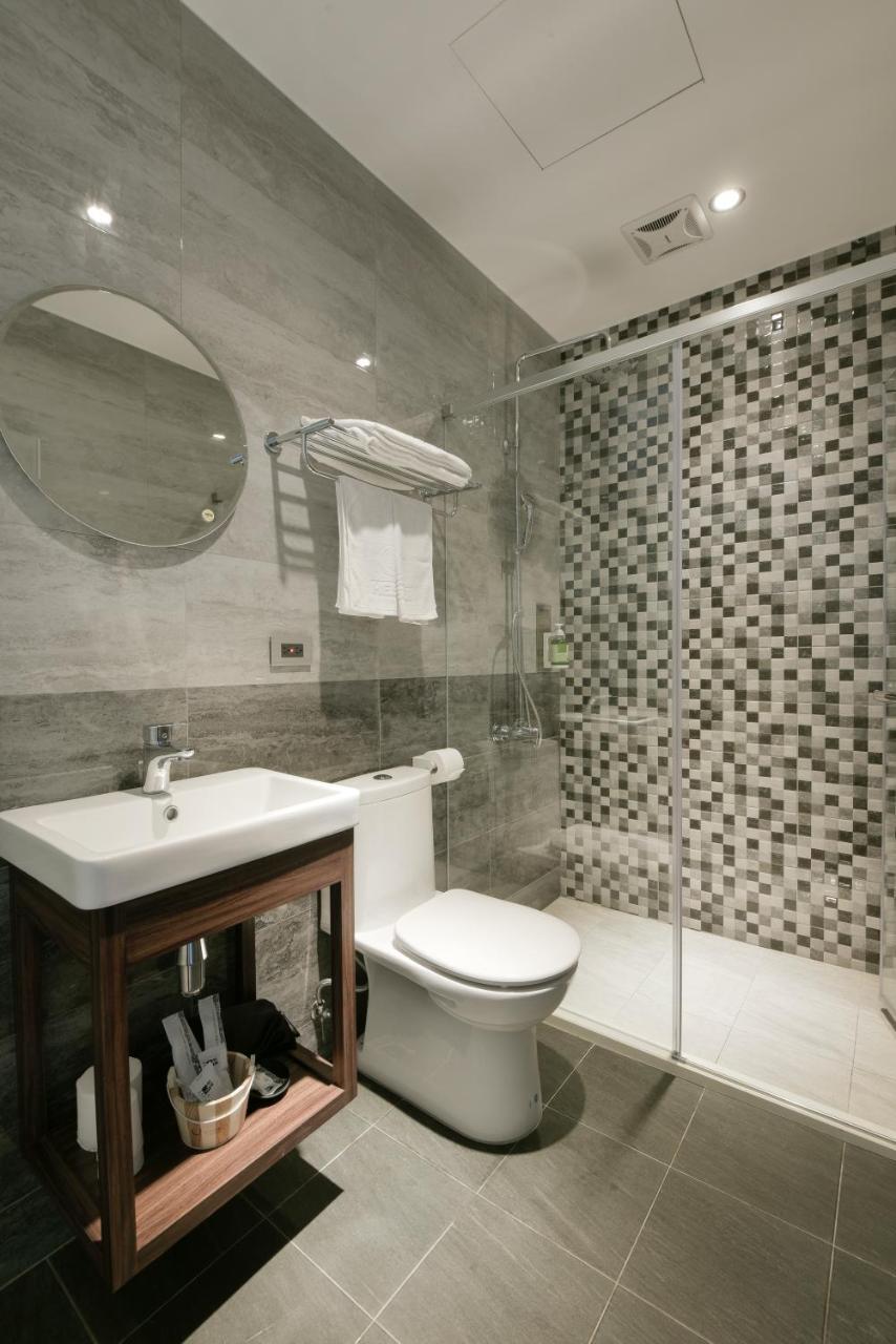 Hotel Hesper Hsr Тайчжун Экстерьер фото