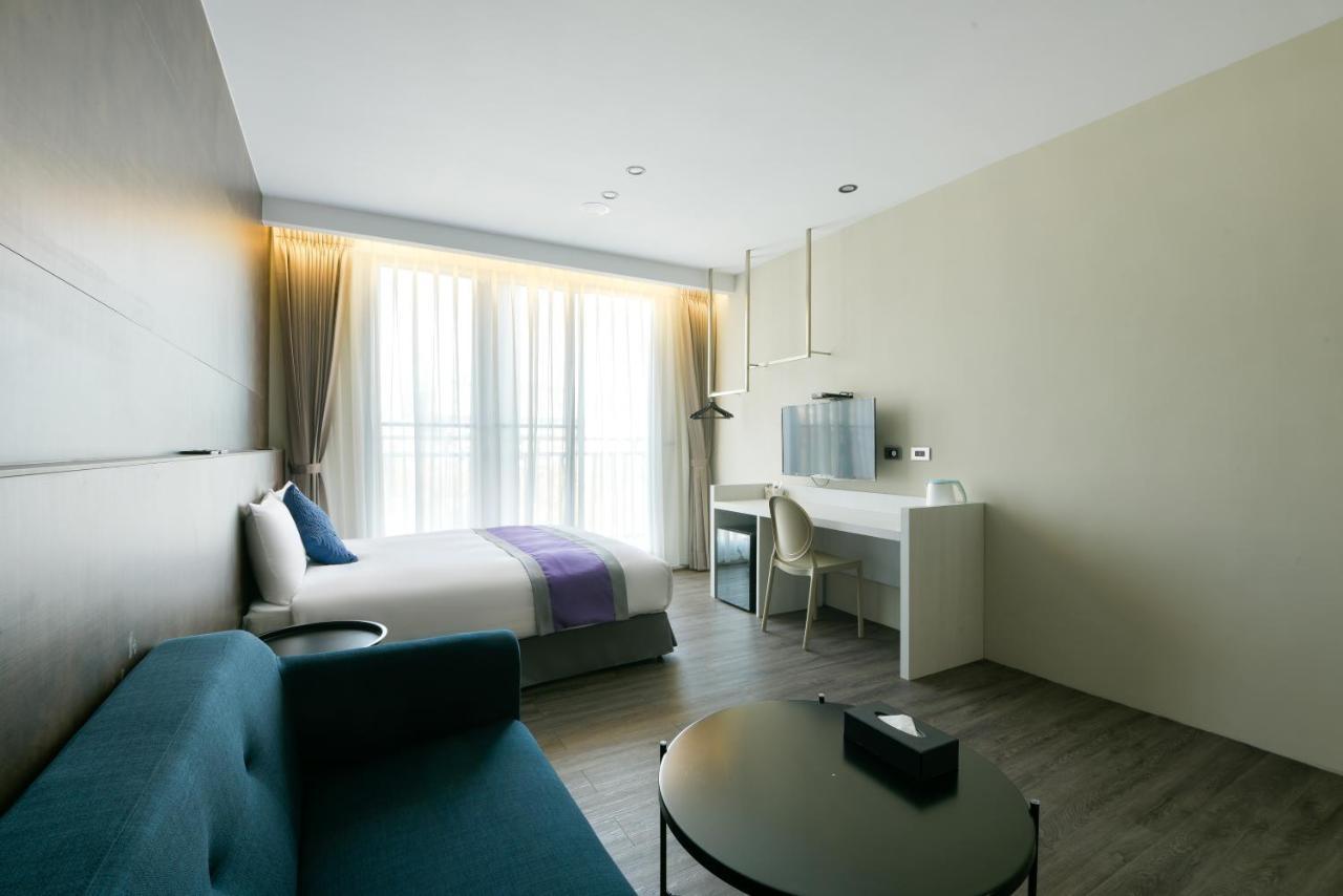 Hotel Hesper Hsr Тайчжун Экстерьер фото