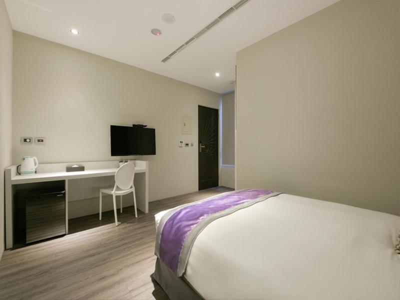 Hotel Hesper Hsr Тайчжун Экстерьер фото